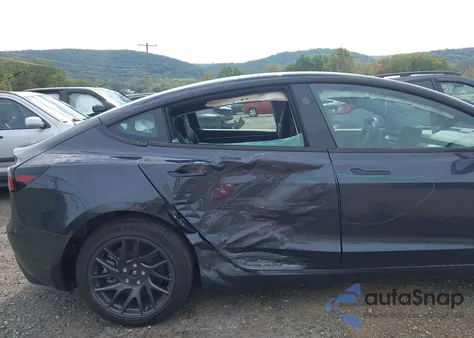 2025 Tesla Model 3 Long Range Rear-Wheel Drive из США, поврежденный, VIN 5YJ3E1EA3SF987297